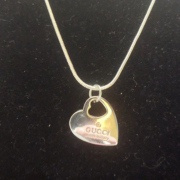 Gucci 925 Sterling Silver Heart Charm Necklace - Picture 2 of 4
